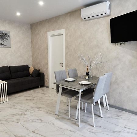 Апартаменты Жк Море С Видом На Море Odessa Ngoại thất bức ảnh